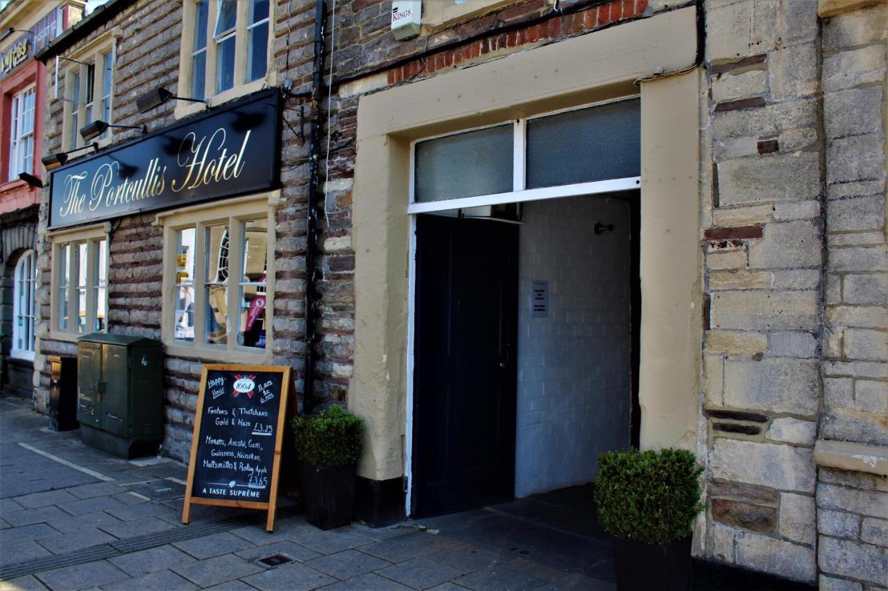The Portcullis Hotel Chipping Sodbury Buitenkant foto