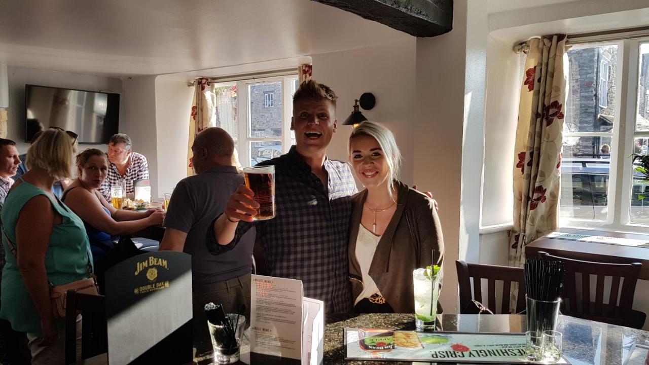 The Portcullis Hotel Chipping Sodbury Buitenkant foto